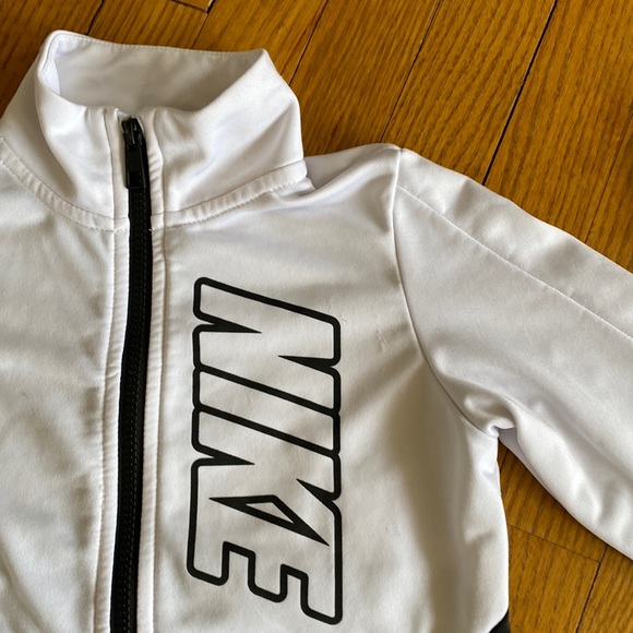 Nike Other - Youth Nike zip up jacket